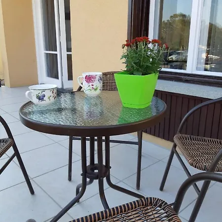 Gemutliches Ferienhaus In Gunaras Casa de Férias *