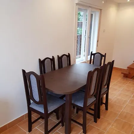 Casa de Férias Gemutliches Ferienhaus In Gunaras *