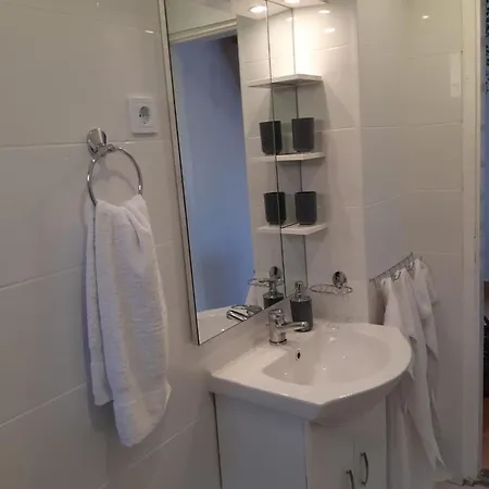 Gemutliches Ferienhaus In Gunaras Casa de Férias *